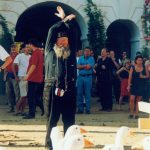 100th action "6-day-play" 1998 | Hermann Nitsch at the action in the courtyard of Schloss Prinzendorf | Photo: Archiv Cibulka-Frey